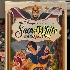 Snow White and the Seven Dwarfs VHS tape